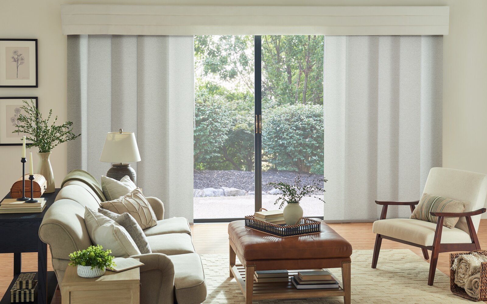 Bali: Solar Sliding Panel